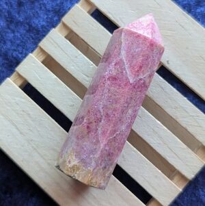 🩷✨Pink Rhodonite Love Heart gemstone hexagonal obelisk Crystal desk office Gift